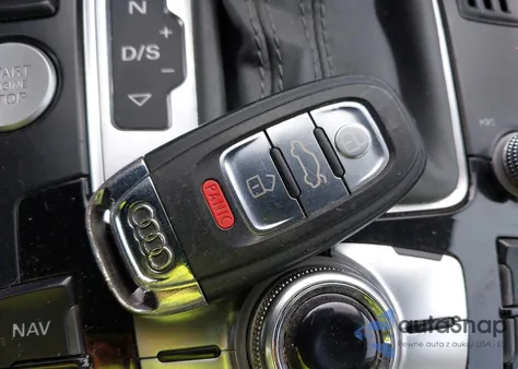 2015 Audi Q5 2.0T Premium z USA, uszkodzony, nr VIN WA1LFAFP4FA058891